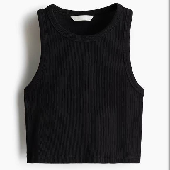 H&M Classic Cropped Black Ribbed Tee. Size Extra Small. 1 Black and 1 White - Picture 5 of 11